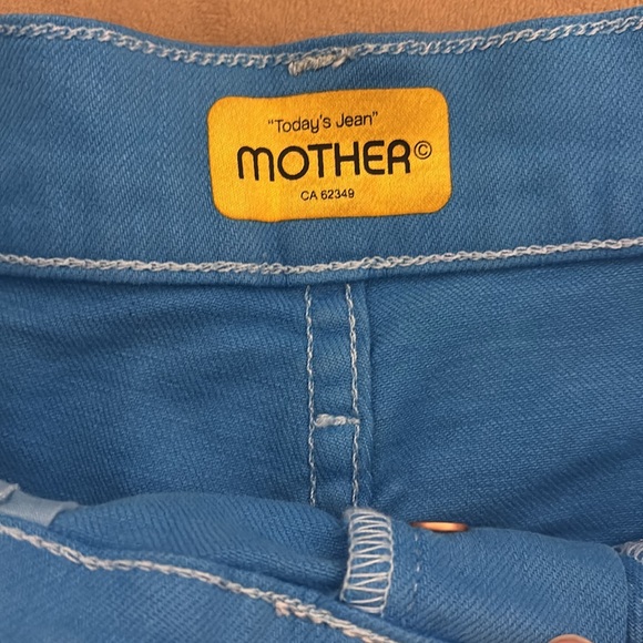 Mother short-Tune Up Bona Fide Frayed Hem Denim Shorts - Picture 9 of 17